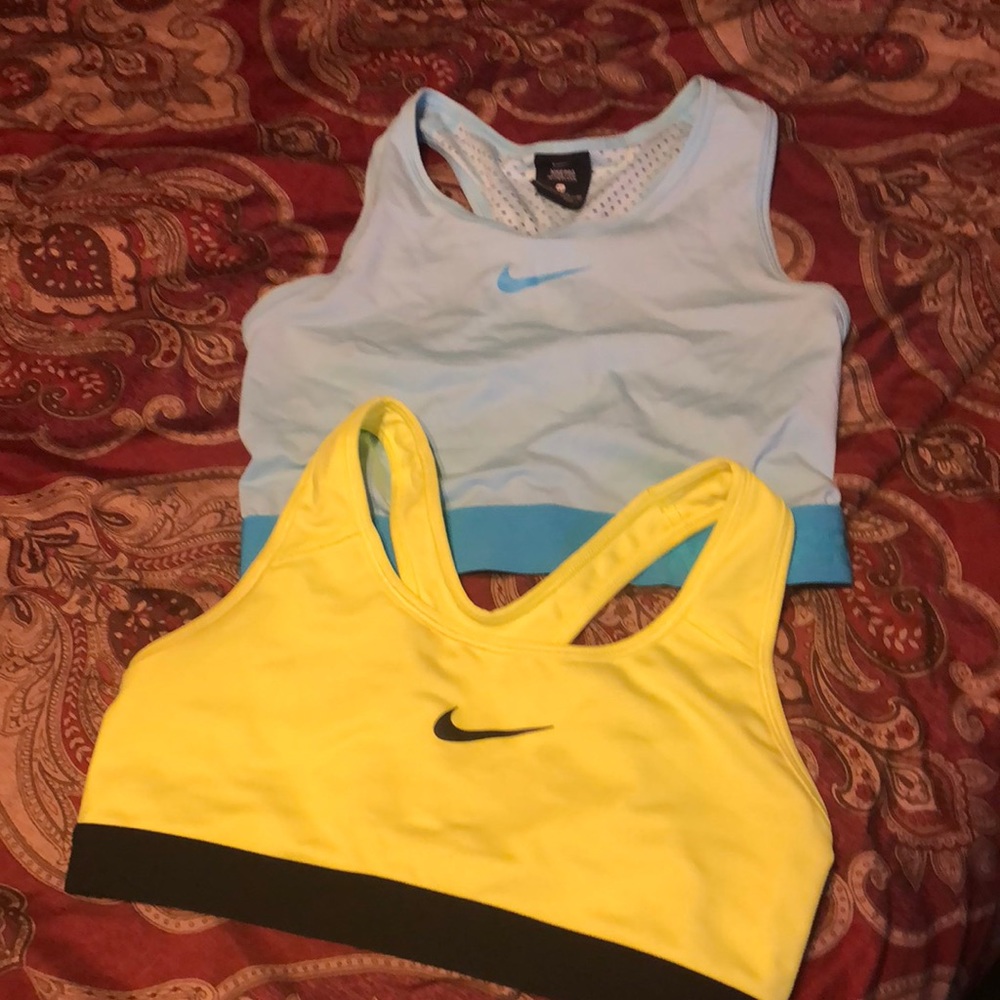2 Nike’s sport bras